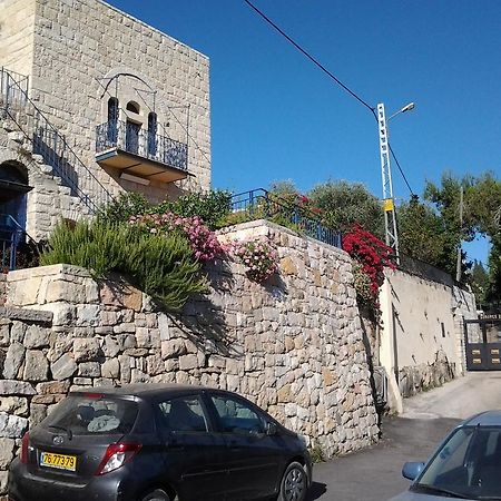 Rosary Sister Guest House Ein Karem Jerusalem Exterior photo