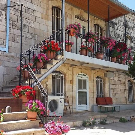 Rosary Sister Guest House Ein Karem Jerusalem Exterior photo