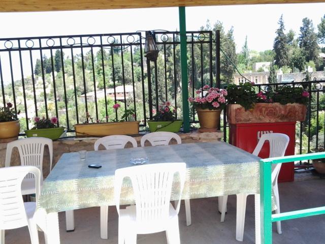 Rosary Sister Guest House Ein Karem Jerusalem Exterior photo