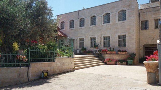 Rosary Sister Guest House Ein Karem Jerusalem Exterior photo